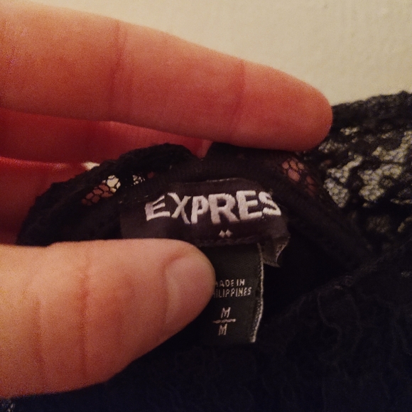 Black lace tank top - Picture 3 of 3